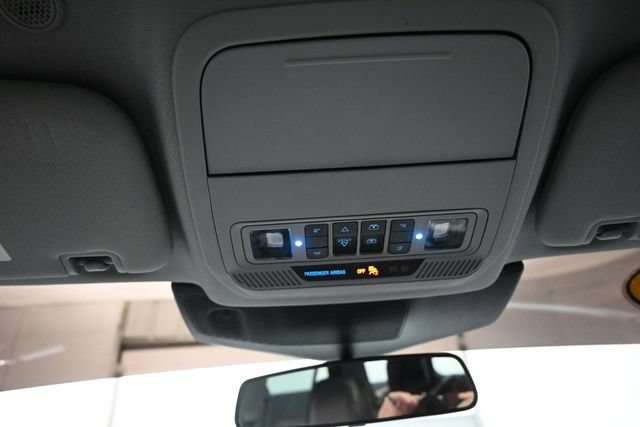 Used 2022 Ford Explorer XLT w/ Equipment Group 202A AWD/4WD image 12