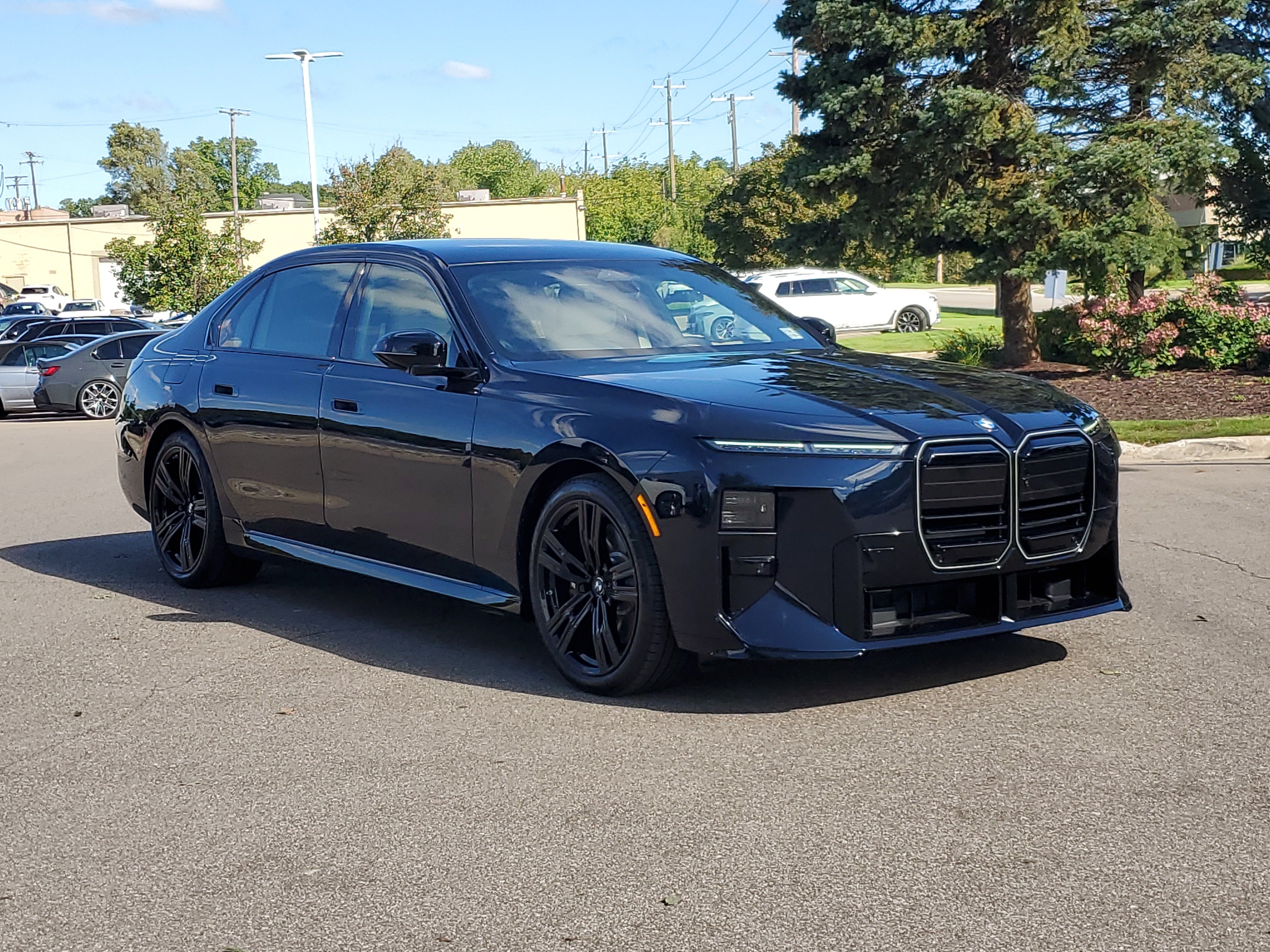 New 2027 BMW 740i xDrive w/ Executive Package AWD/4WD image 7
