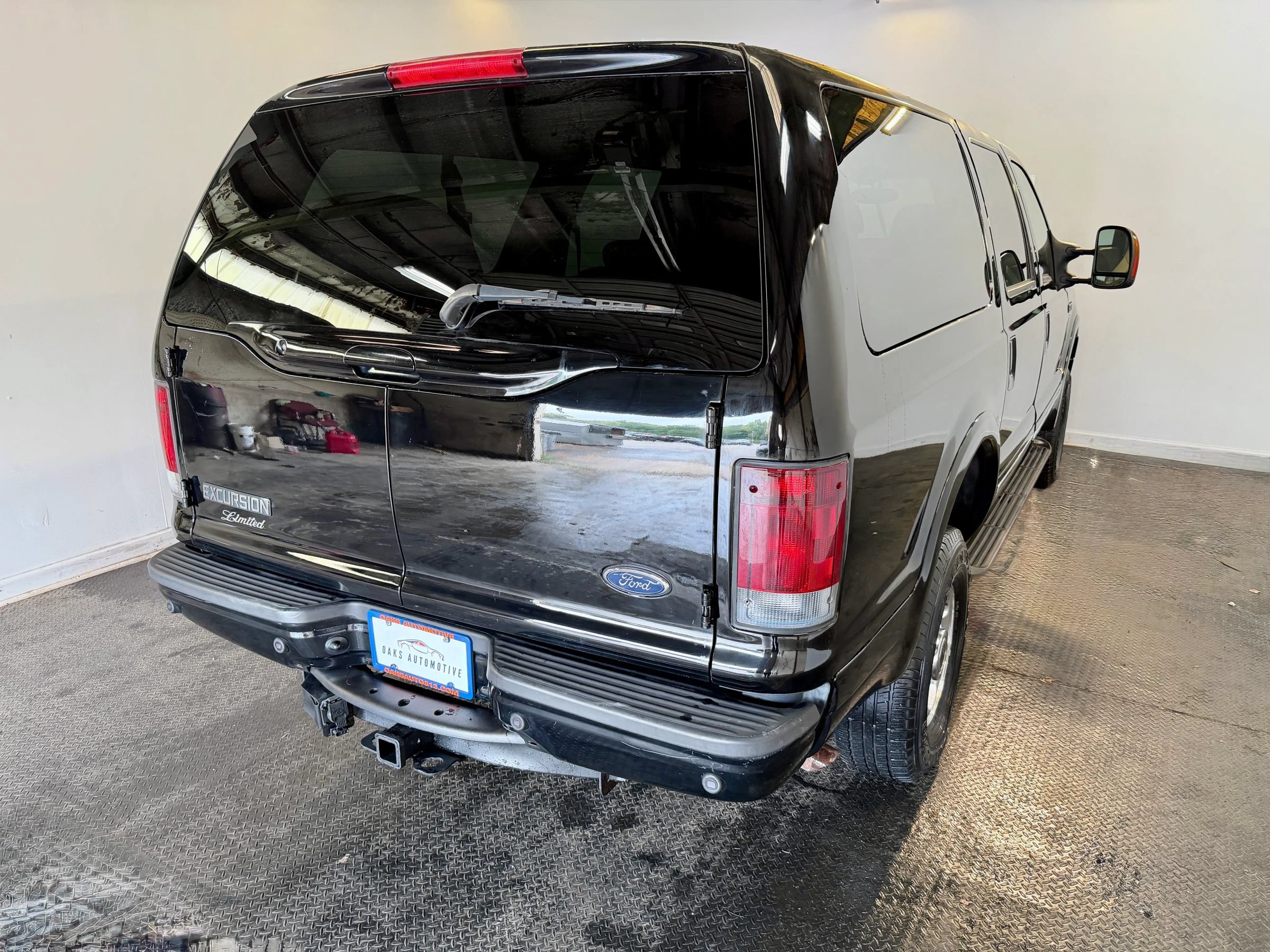 Used 2005 Ford Excursion Limited AWD/4WD image 7