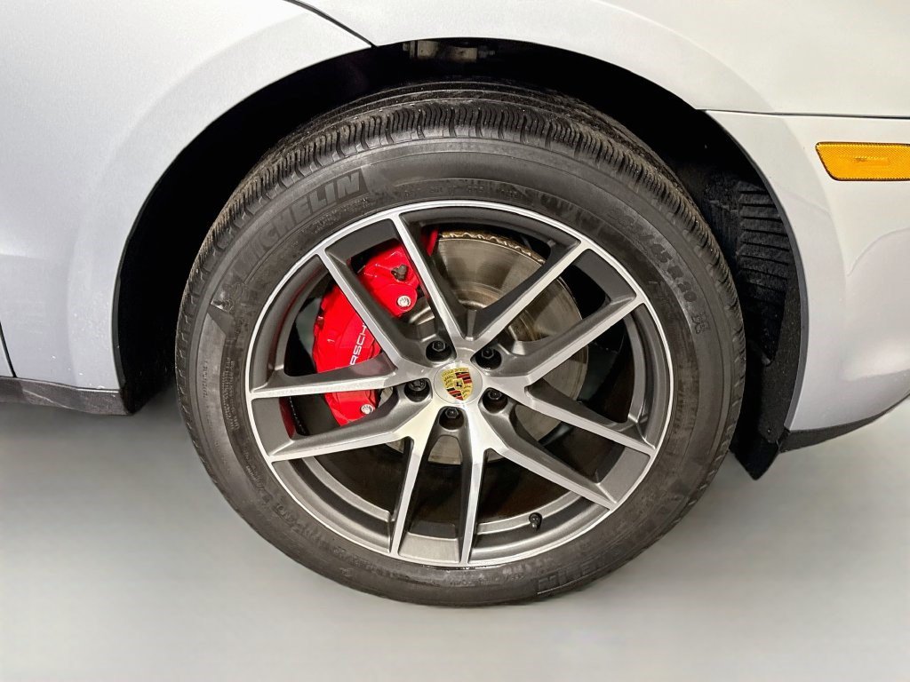 Used 2023 Porsche Macan S AWD/4WD image 30