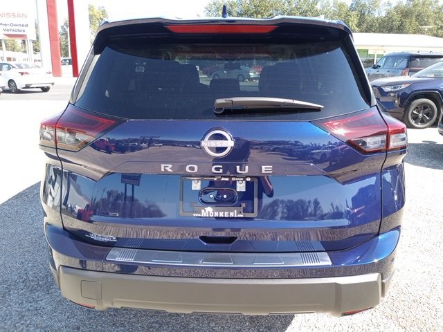 New 2026 Nissan Rogue SV image 4