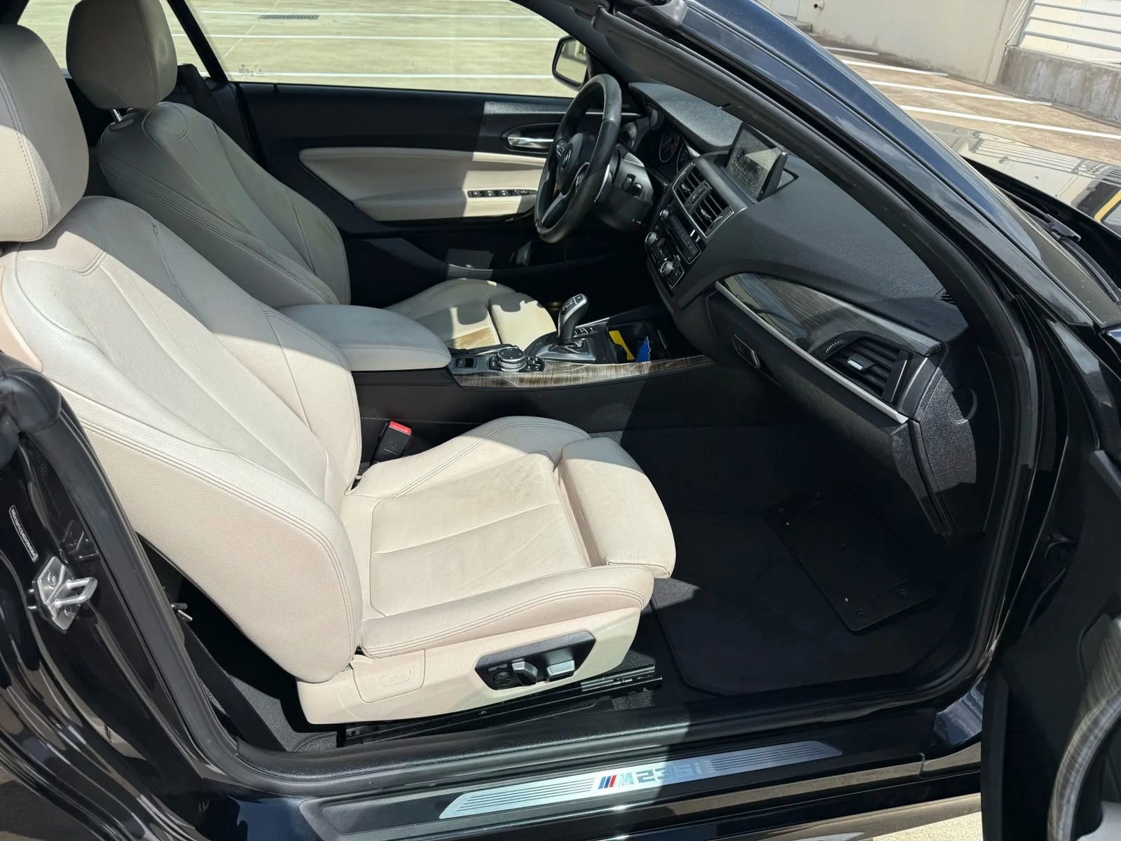 Used 2016 BMW M235i Convertible RWD image 22