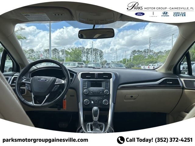 Used 2013 Ford Fusion SE FWD image 16