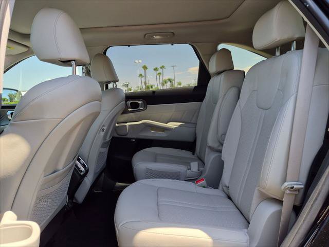 Used 2023 Kia Sorento SX Prestige w/ Panoramic Sunroof Package AWD/4WD image 24