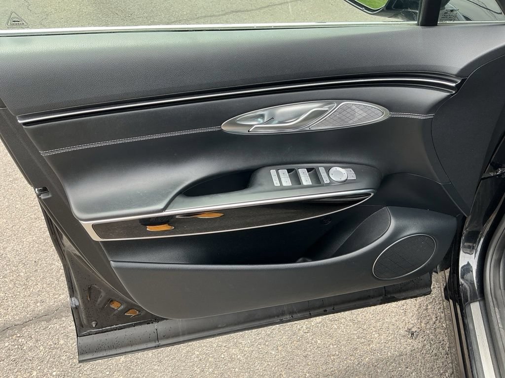 Used 2022 Genesis GV70 2.5T AWD/4WD image 19