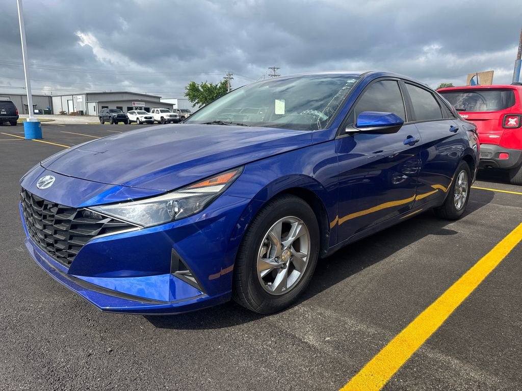 Used 2022 Hyundai Elantra SE