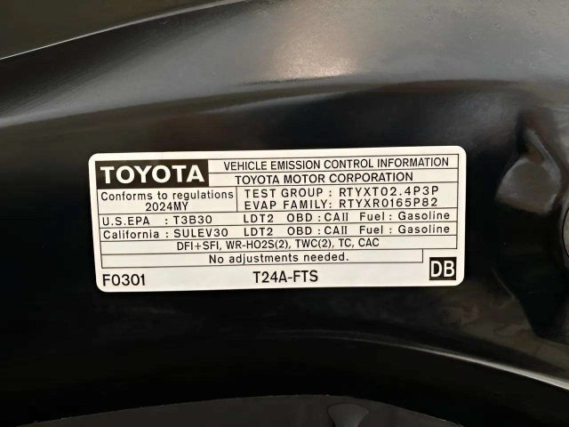 Used 2024 Toyota Highlander Limited AWD/4WD image 91