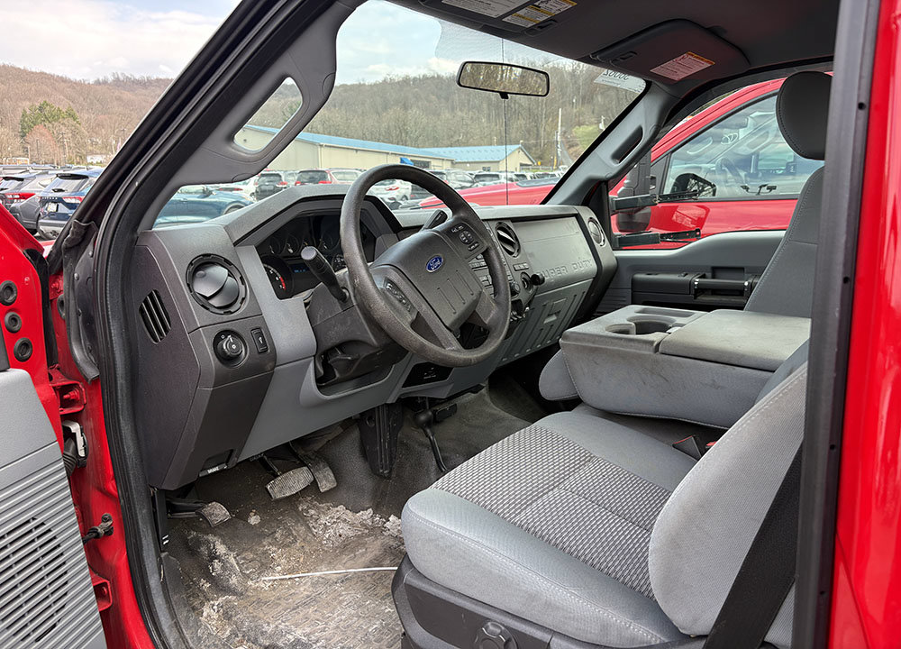 Used 2016 Ford F250 XL w/ Power Equipment Group AWD/4WD image 7