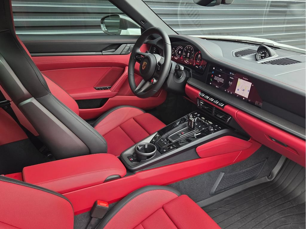 Certified 2026 Porsche 911 Targa 4 GTS AWD/4WD image 18