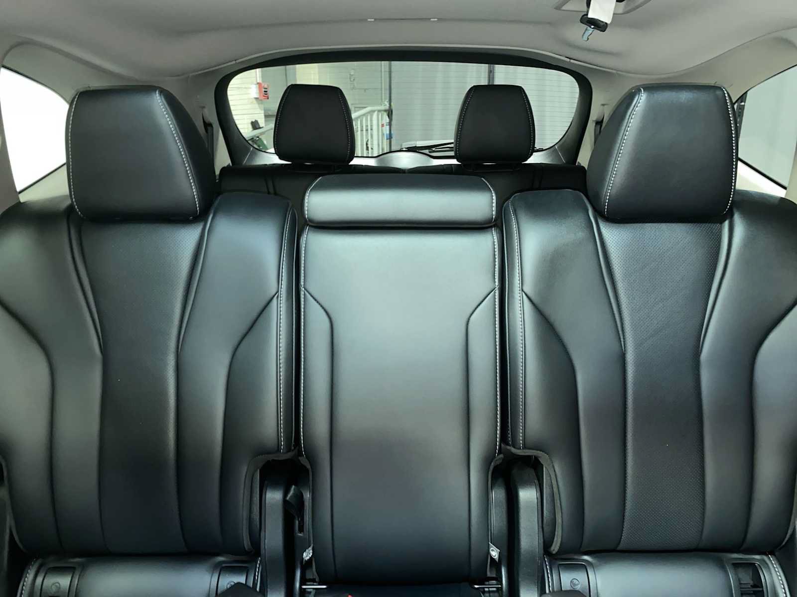 Used 2024 Acura MDX SH-AWD w/ Technology Package image 22