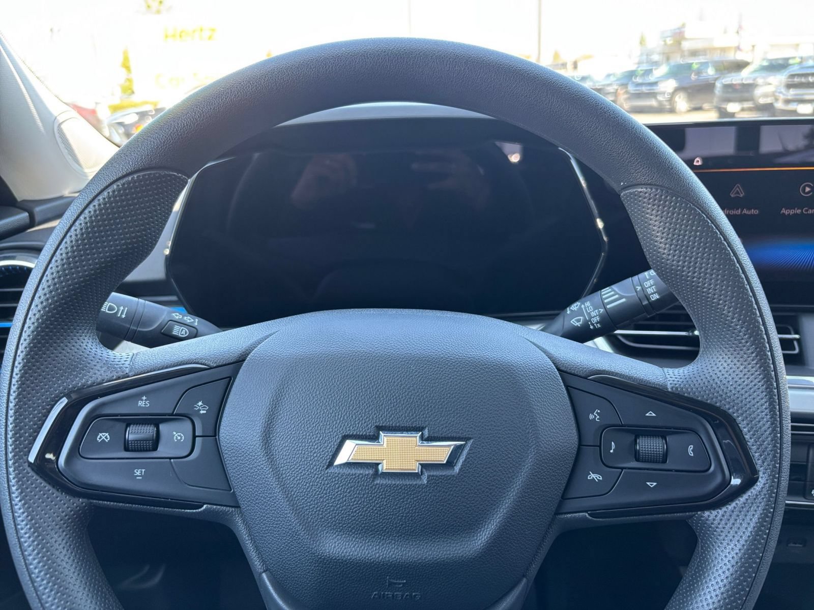 Used 2025 Chevrolet Trax LT FWD image 26