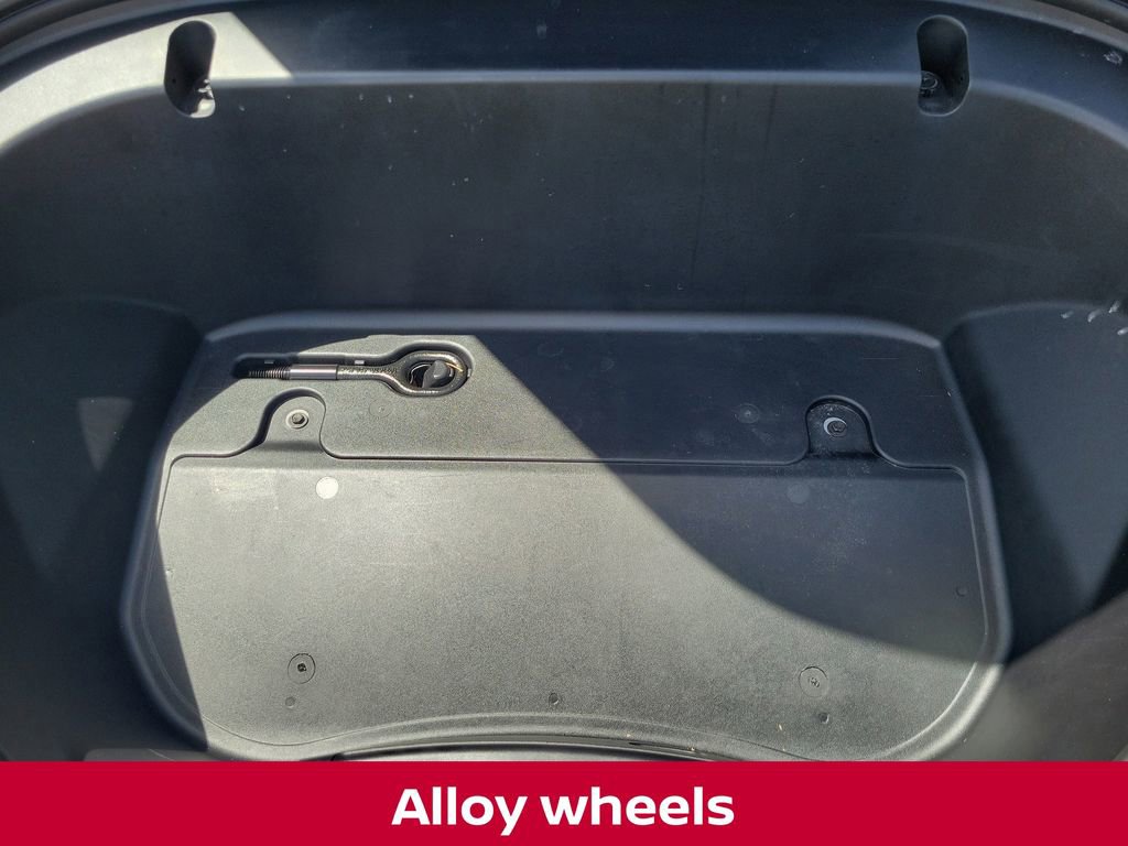 Used 2020 Tesla Model 3 Standard Range Plus image 13