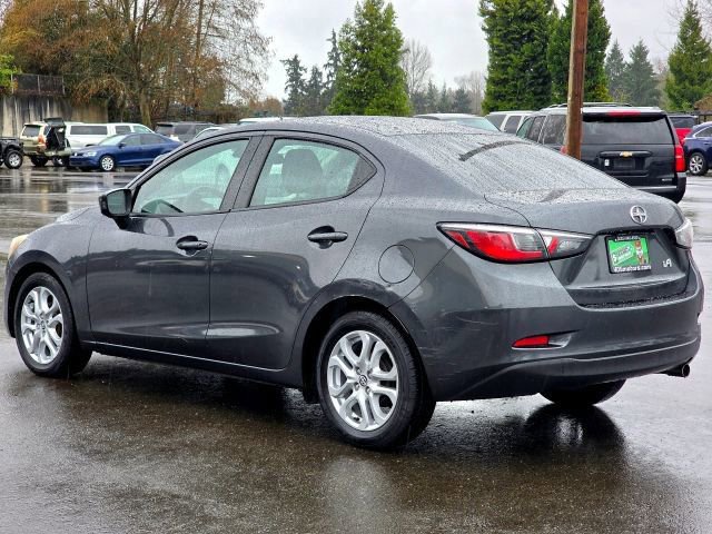 Used 2016 Scion iA image 5