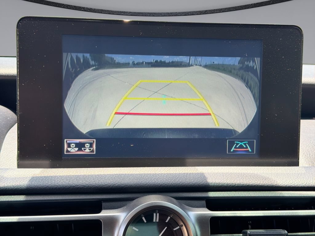 Used 2025 Lexus RC 300 w/ Premium Package RWD image 32
