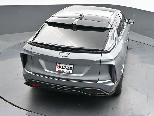 New 2026 Cadillac Lyriq V image 33