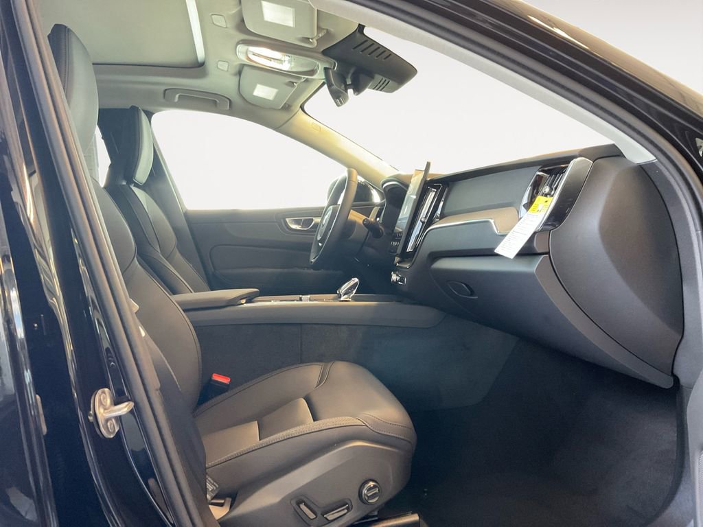New 2026 Volvo XC60 B5 Plus w/ Protection Package Premier image 15