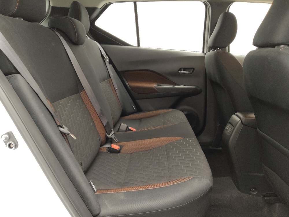 Used 2023 Nissan Kicks SR FWD image 19