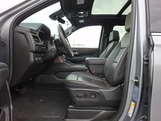 Certified 2024 Chevrolet Suburban High Country AWD/4WD image 17