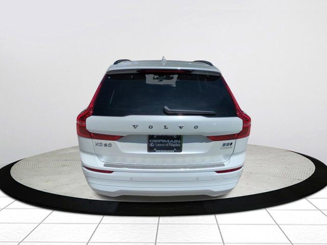 Used 2022 Volvo XC60 B5 Momentum w/ Advanced Package AWD/4WD image 4