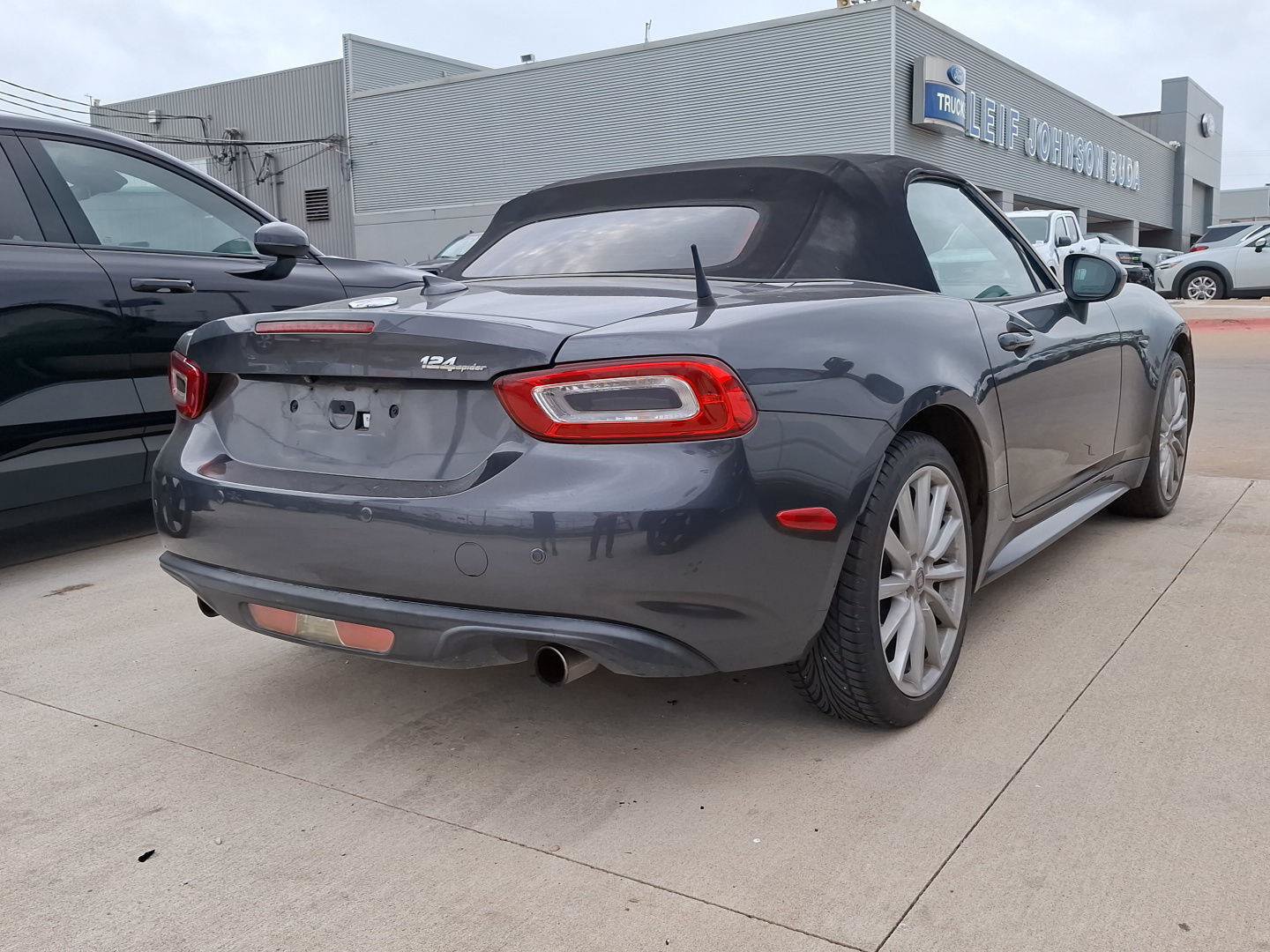 Used 2017 FIAT 124 Spider Lusso RWD image 8