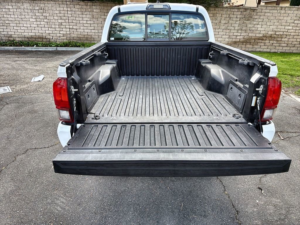 Used 2018 Toyota Tacoma SR w/ SR Convenience Package AWD/4WD image 19