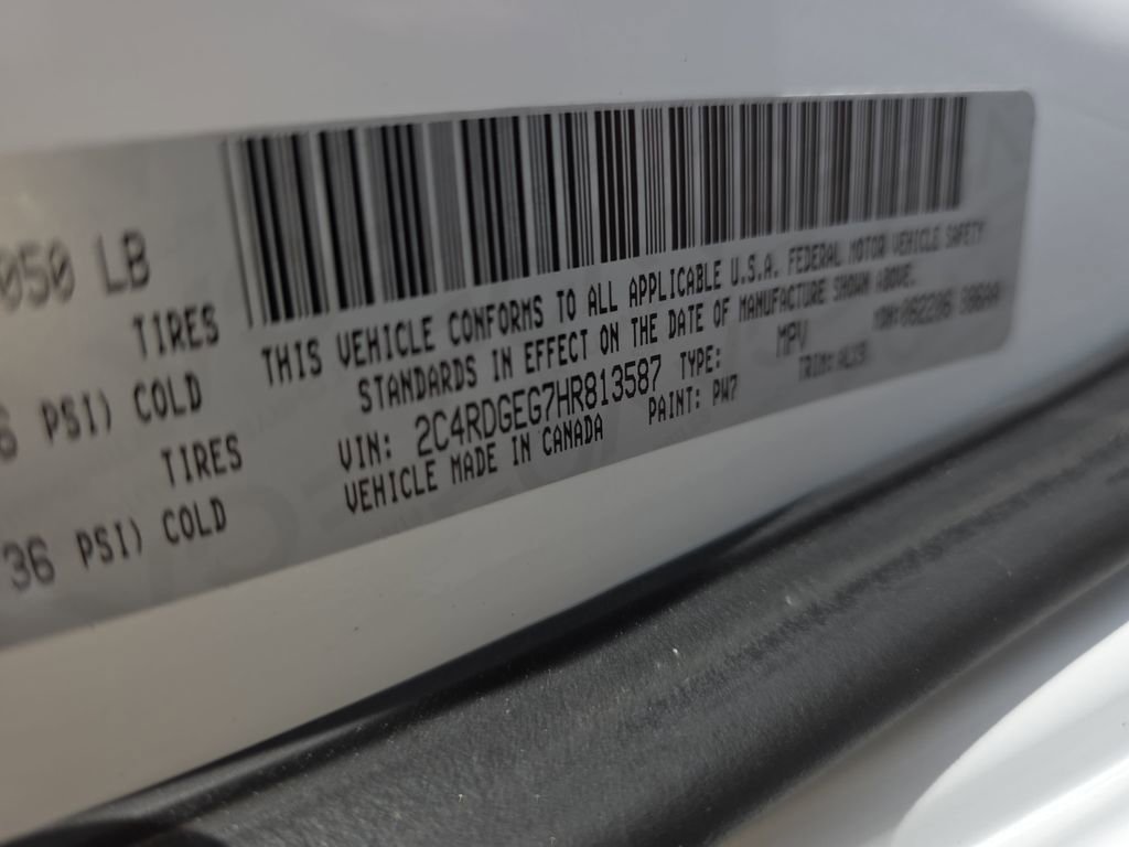 Used 2017 Dodge Grand Caravan GT image 39