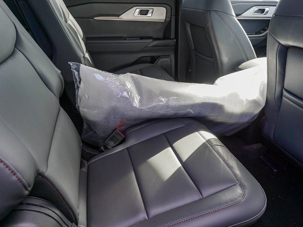 New 2026 Ford Explorer Active w/ Active Comfort Package RWD image 13