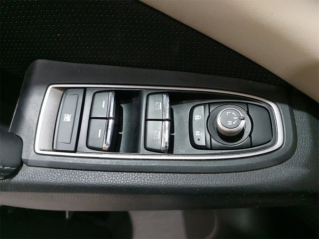 Used 2022 Subaru Ascent Limited w/ Technology Package image 29