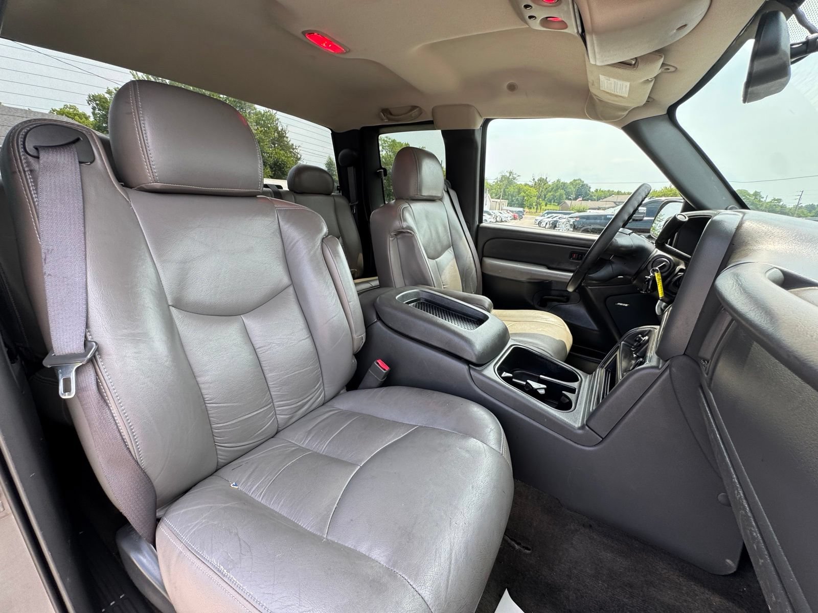 Used 2006 Chevrolet Silverado 1500 LT w/ Onstar Plus Package RWD image 30
