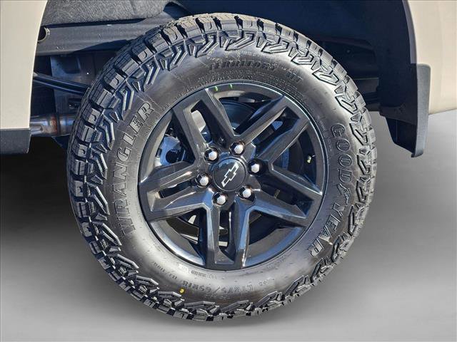 New 2026 Chevrolet Silverado 1500 Custom Trail Boss w/ LPO, Dark Essentials Package image 10