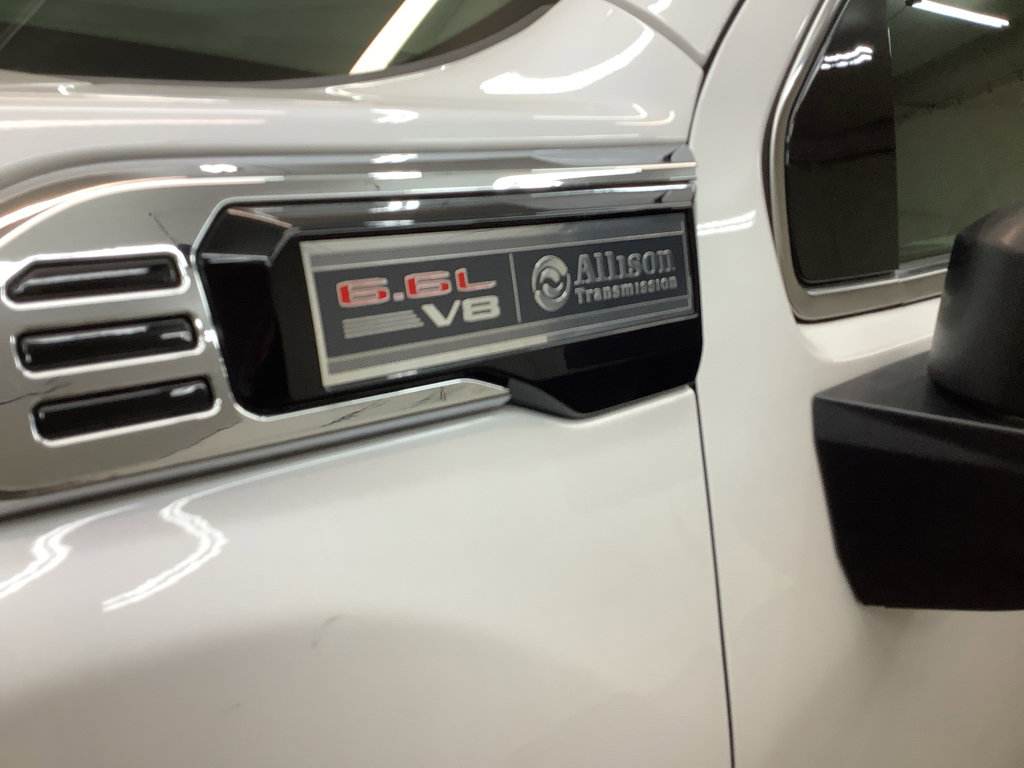 Used 2024 GMC Sierra 2500 SLT RWD image 12