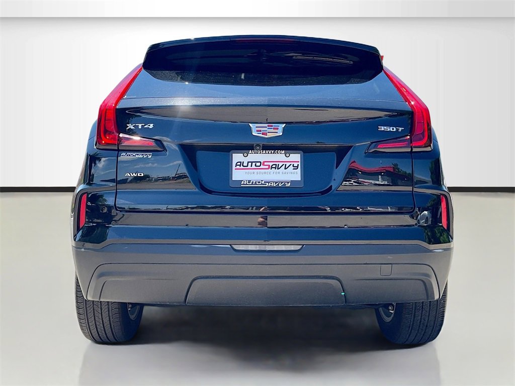 Used 2024 Cadillac XT4 Luxury w/ Cold Weather Package image 6