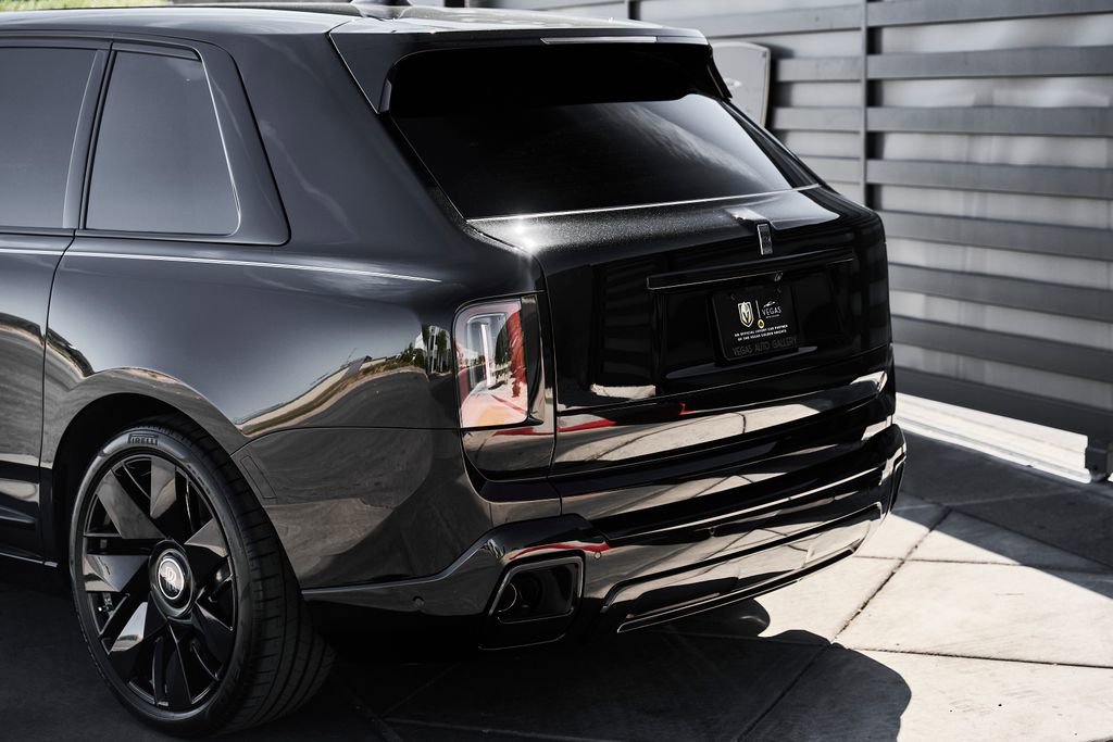 Used 2026 Rolls-Royce Cullinan AWD/4WD image 11