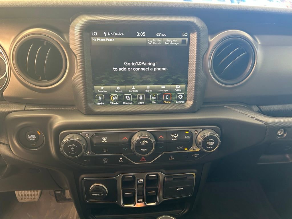 Used 2022 Jeep Gladiator Willys image 13