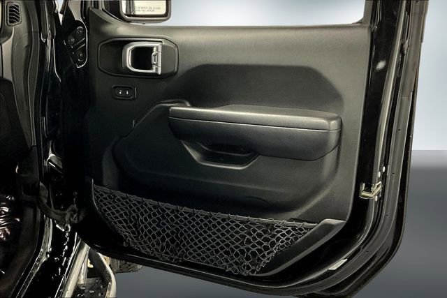 Used 2018 Jeep Wrangler Unlimited Sport S image 26