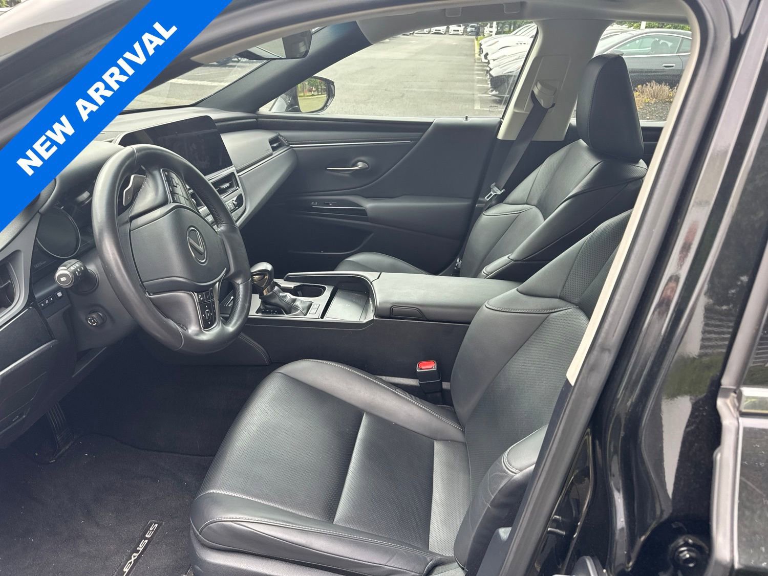 Used 2023 Lexus ES 300h w/ Premium Package FWD image 6