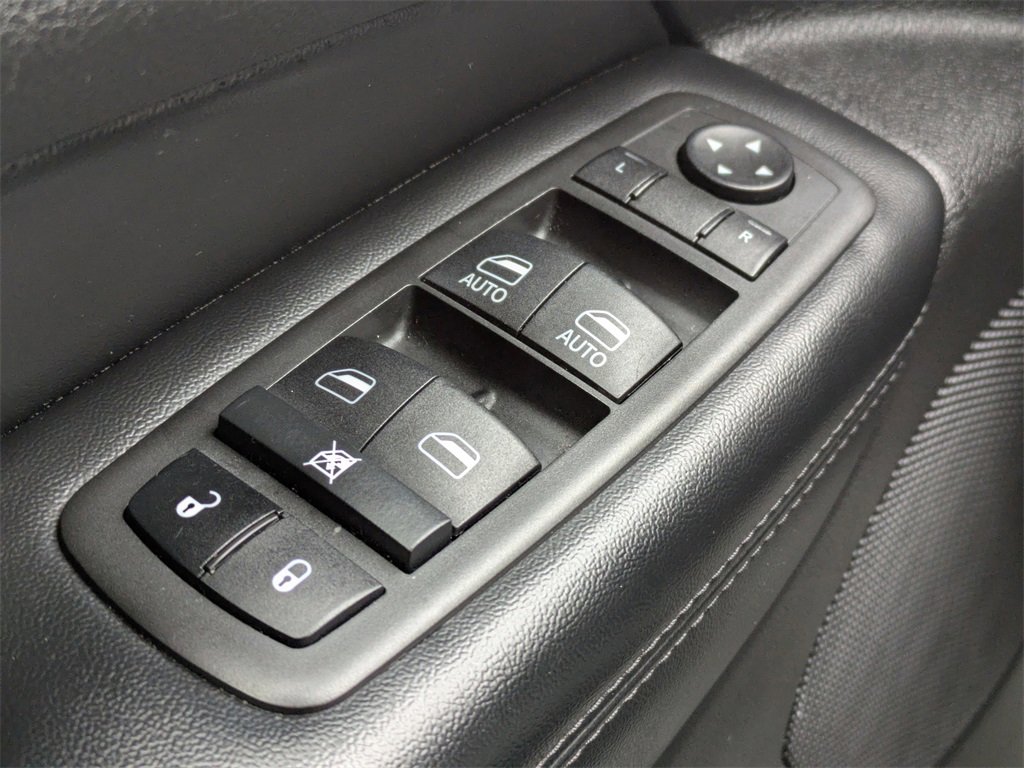 Used 2022 Jeep Grand Cherokee Limited image 24