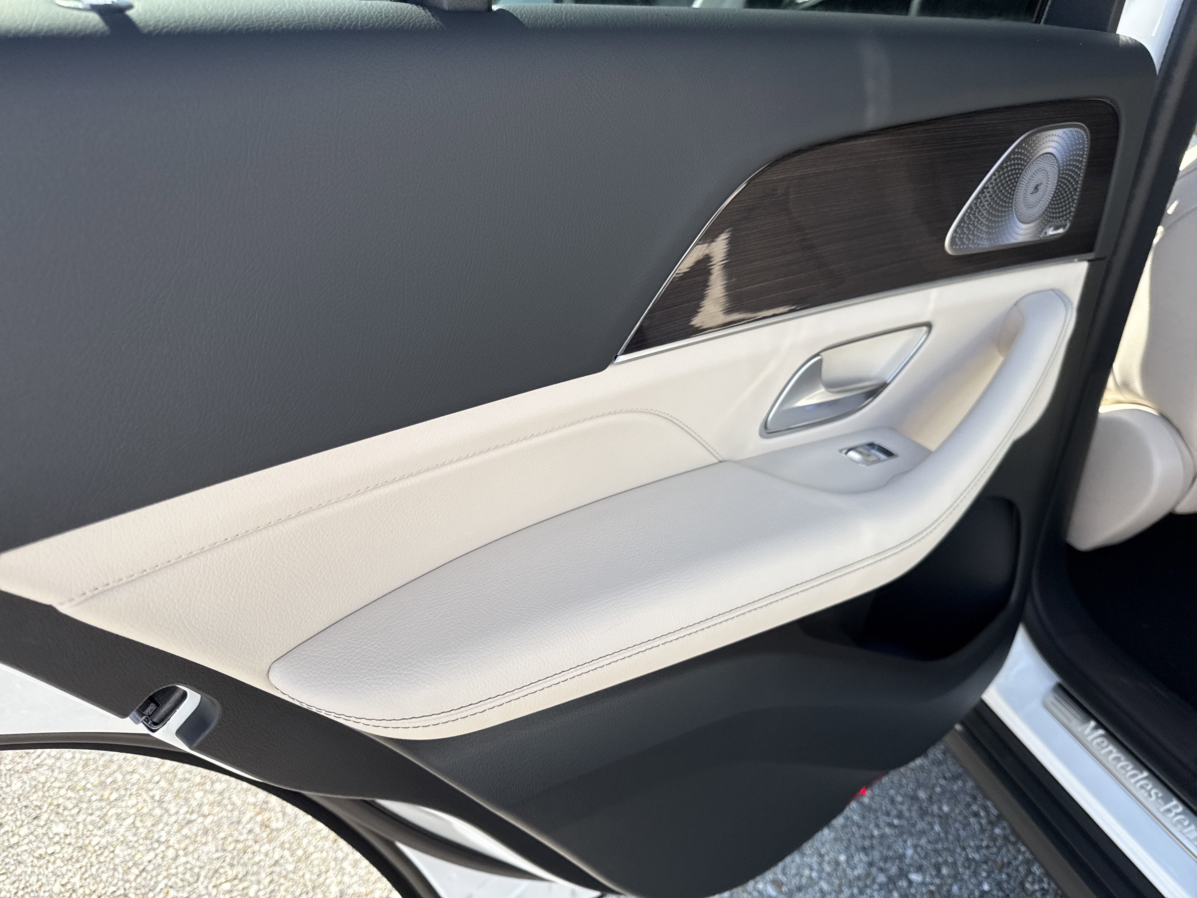 New 2026 Mercedes-Benz GLE 350 4MATIC image 11