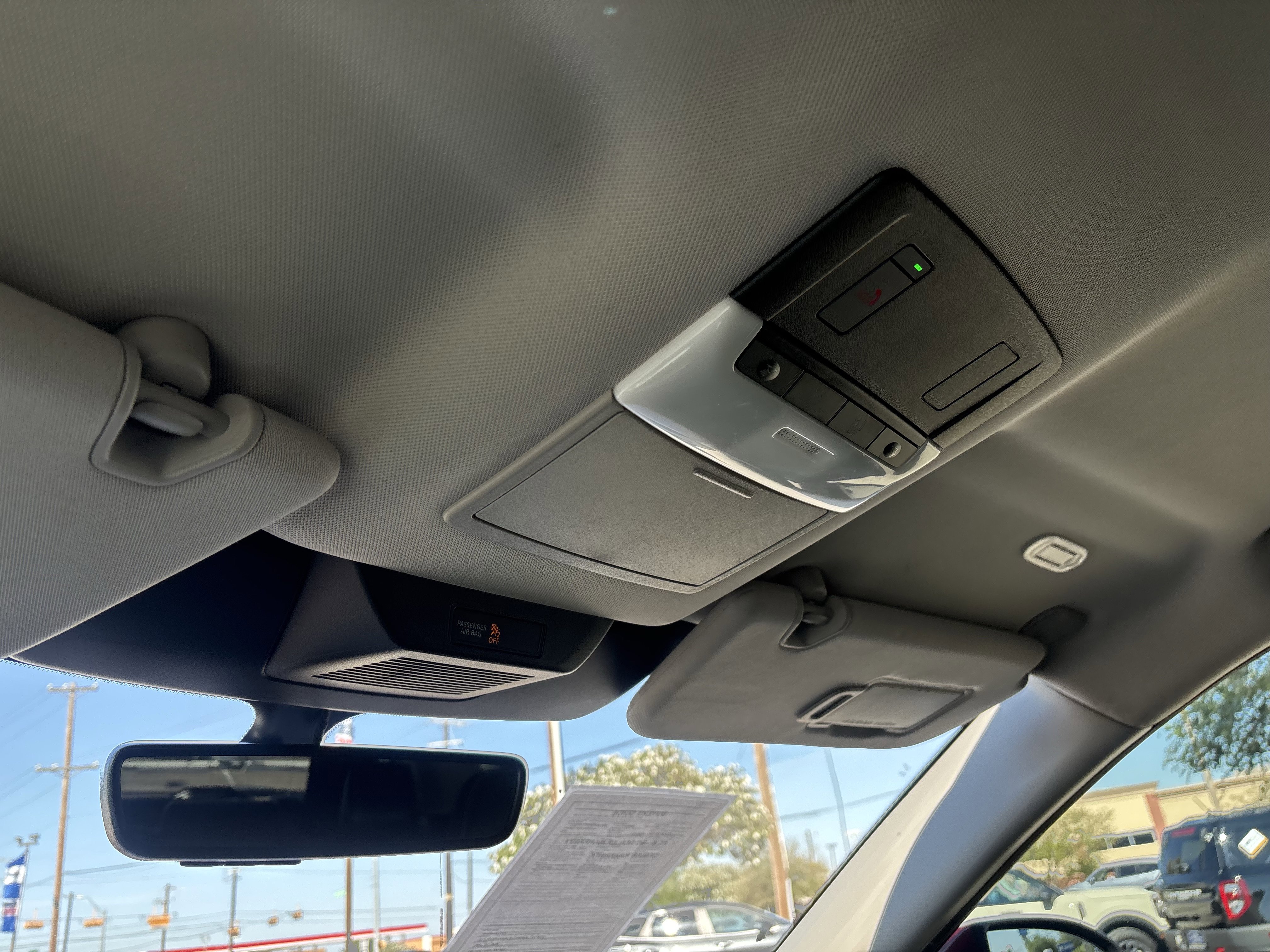 Used 2023 Nissan Pathfinder SL image 40