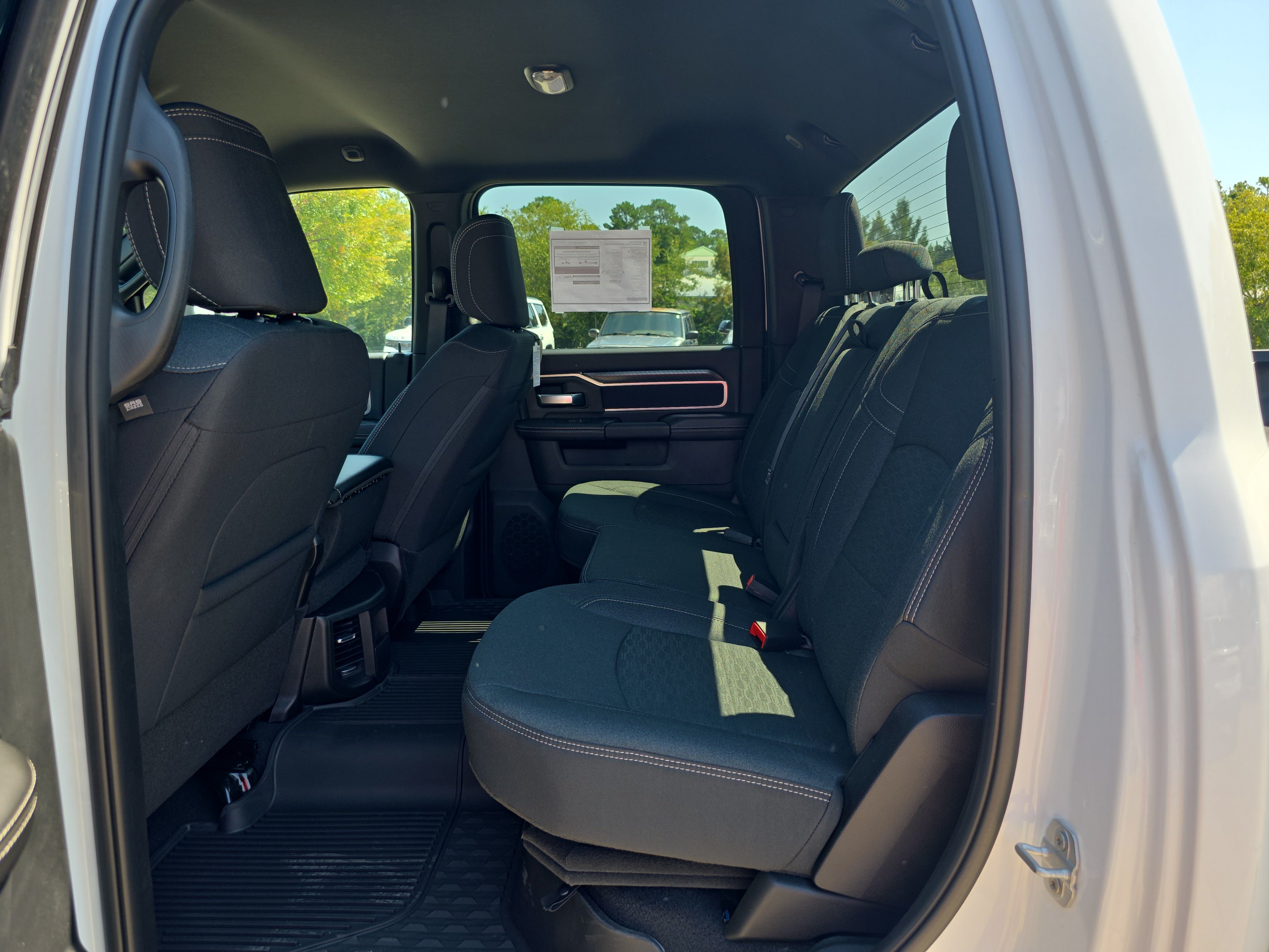 Used 2025 RAM 3500 Big Horn AWD/4WD image 31