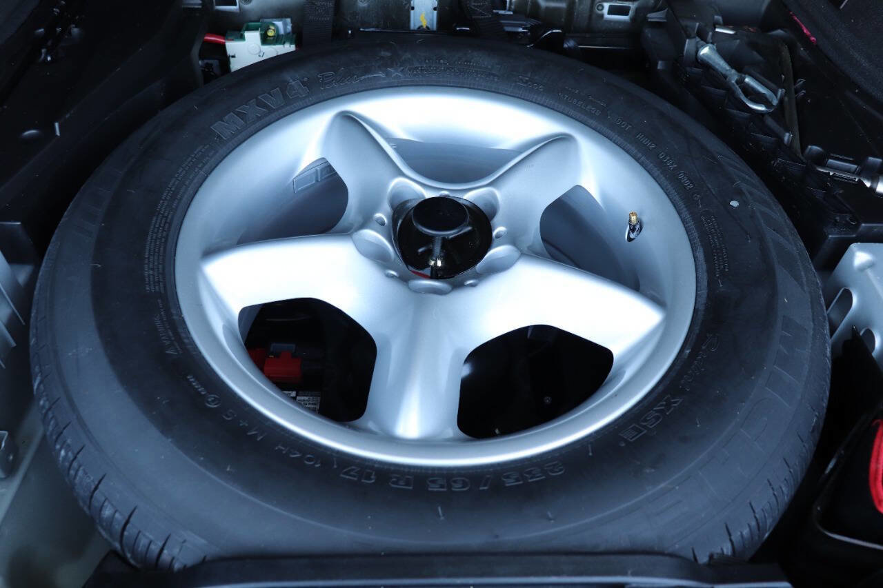 Used 2002 BMW X5 3.0i image 52