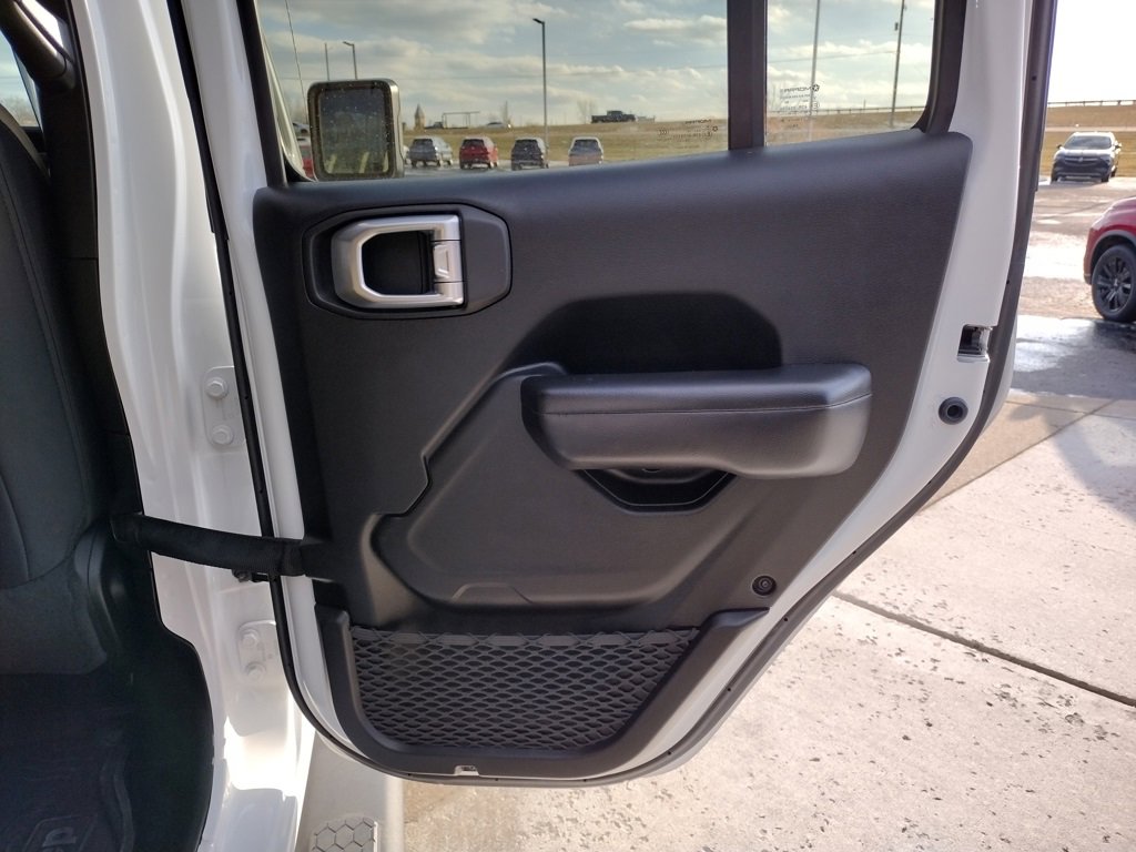 Used 2020 Jeep Wrangler Unlimited Sport image 26