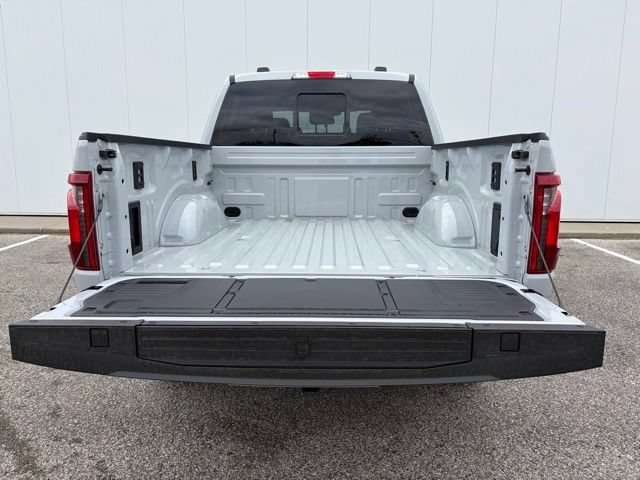 New 2026 Ford F150 XLT w/ Equipment Group 302A MID AWD/4WD image 18