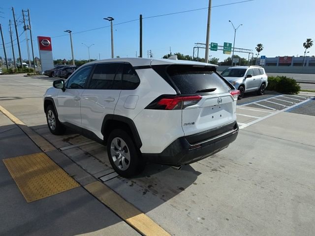 Used 2023 Toyota RAV4 LE image 6