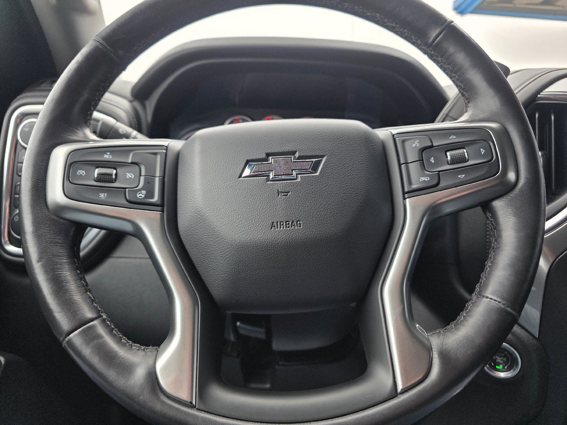 Used 2020 Chevrolet Silverado 1500 LT Trail Boss w/ Midnight Edition image 13