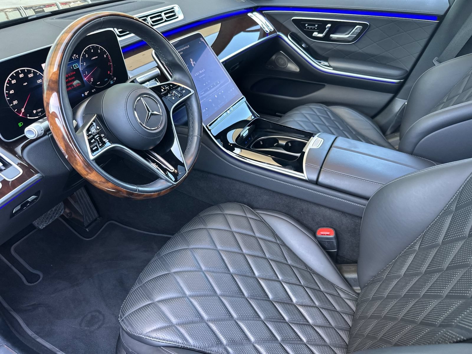 Used 2024 Mercedes-Benz S 580 4MATIC Sedan image 11