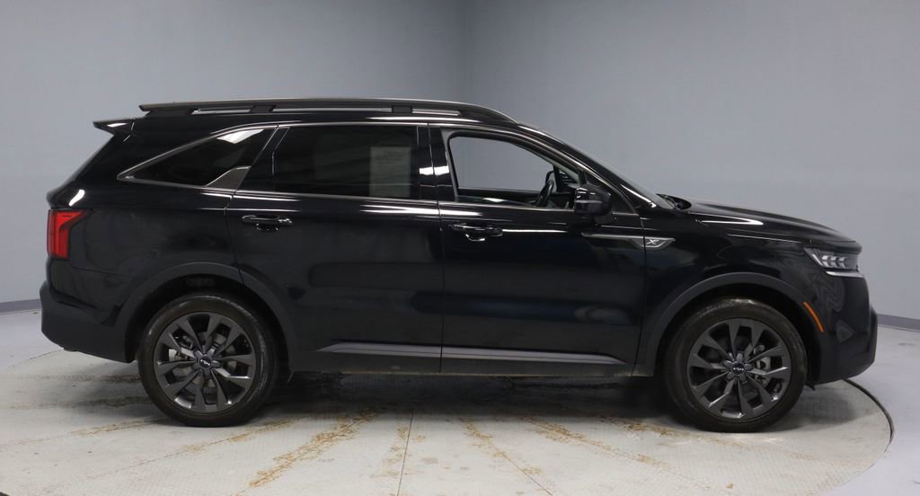 Used 2023 Kia Sorento SX Prestige image 13