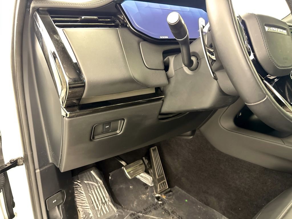 Certified 2024 Land Rover Range Rover Sport Dynamic SE AWD/4WD image 10