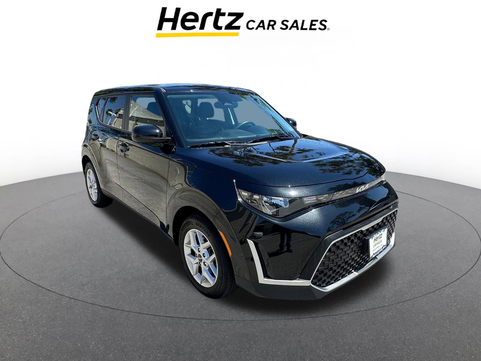 Used 2025 Kia Soul LX w/ LX Technology Package FWD image 1