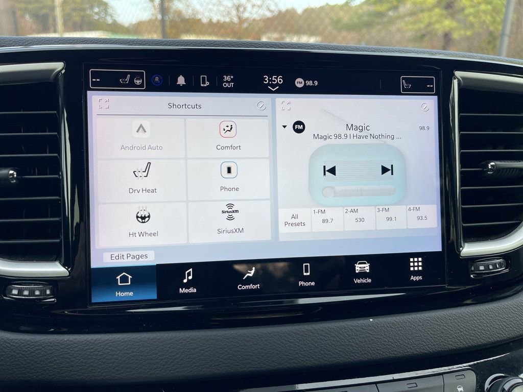 Used 2024 Chrysler Pacifica Touring-L image 14